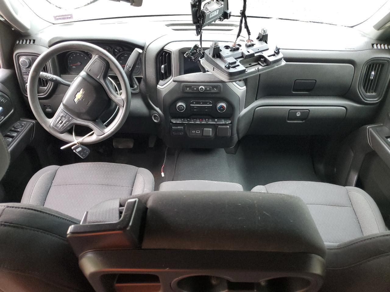 2024 CHEVROLET Silverado