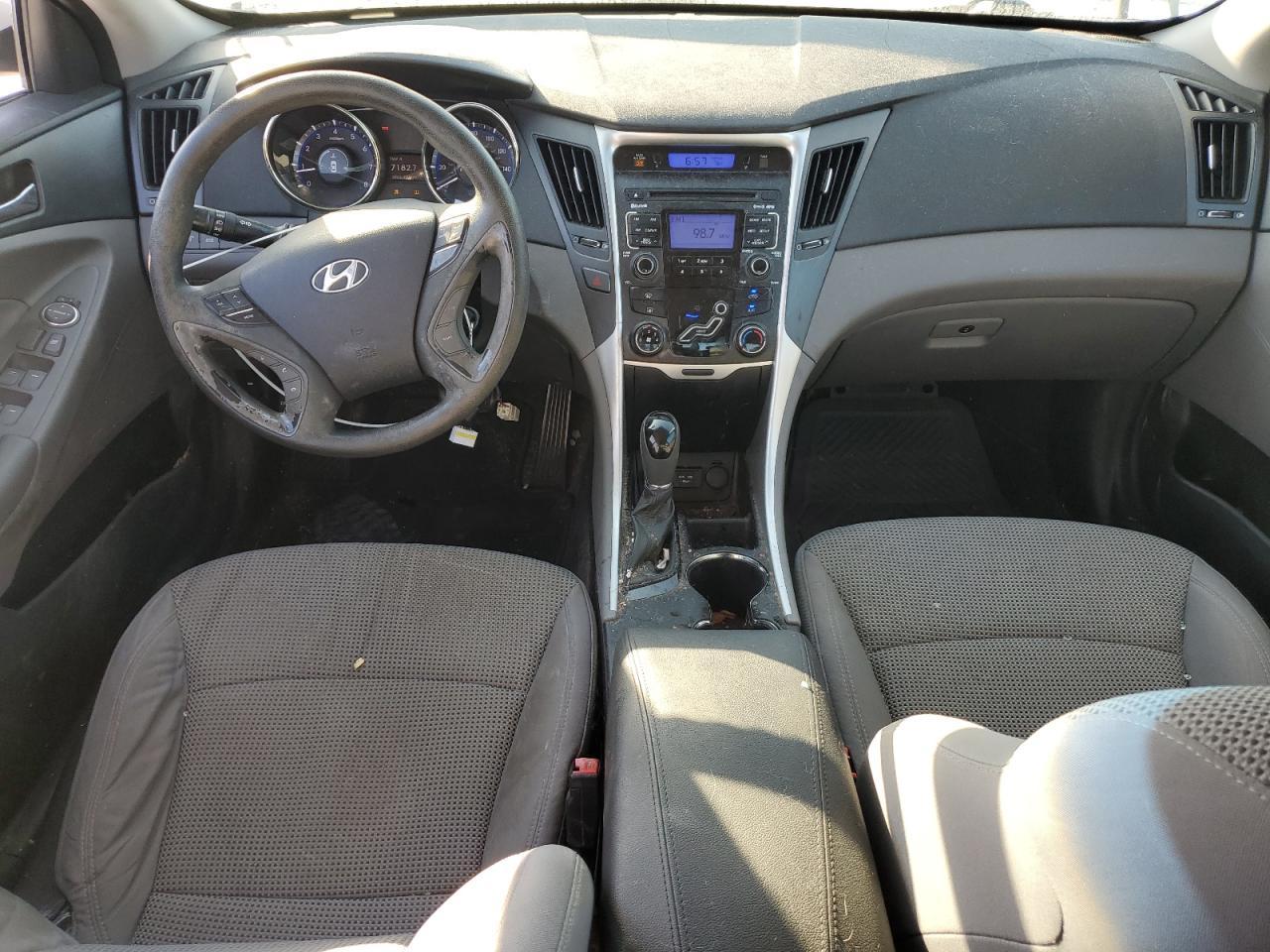 2011 HYUNDAI SONATA