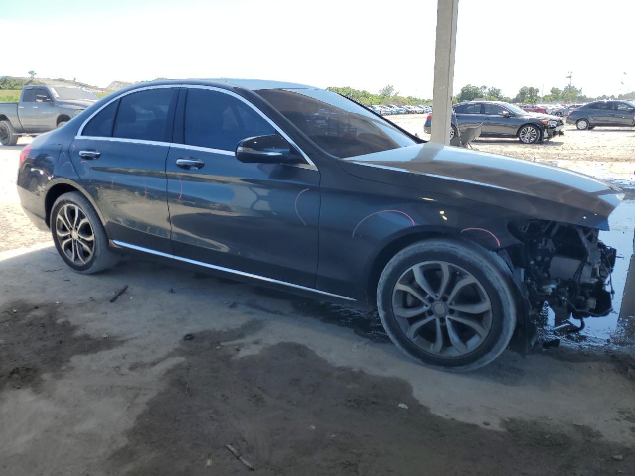 2015 MERCEDES-BENZ C-CLASS