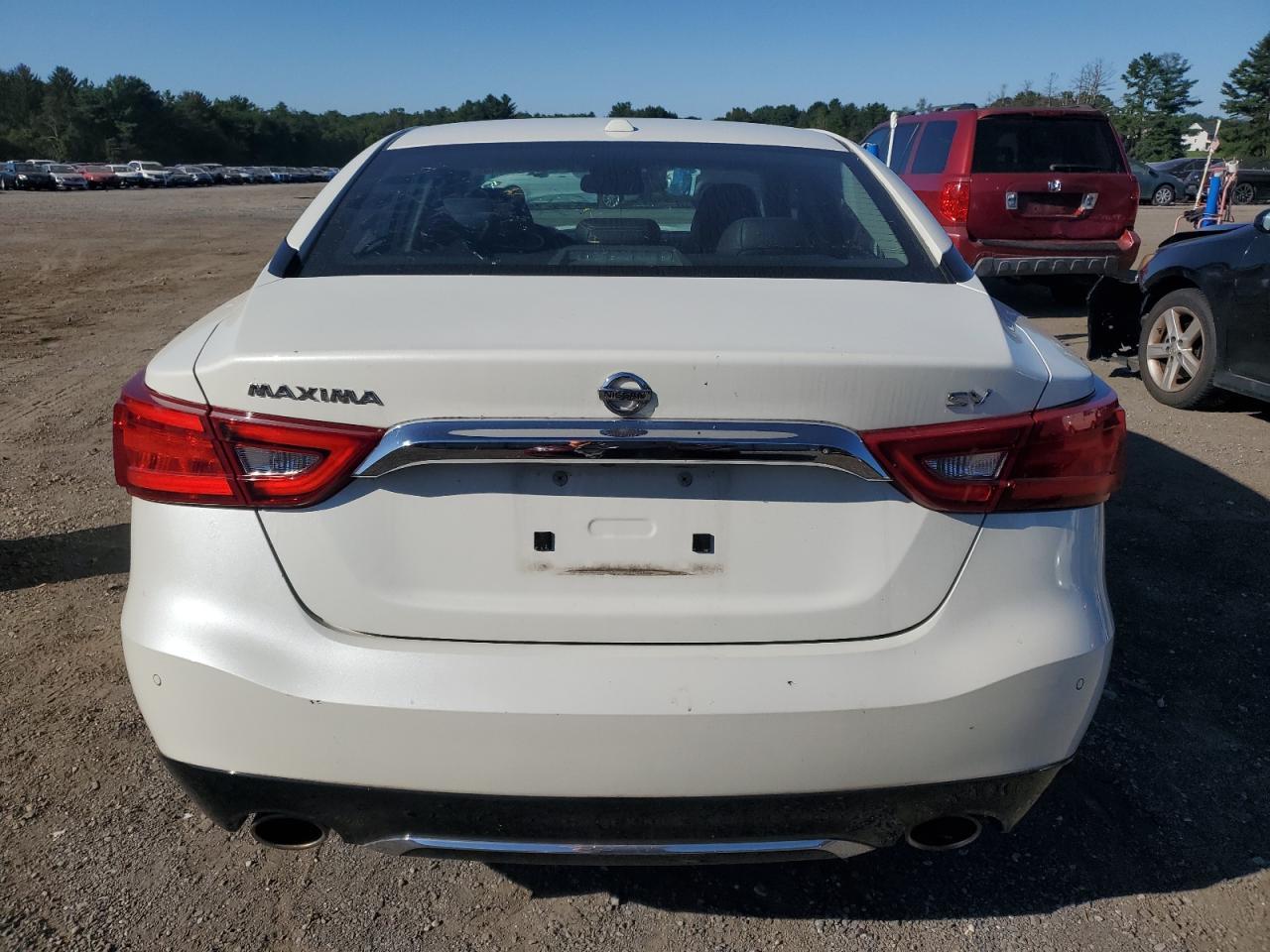 2017 NISSAN Maxima