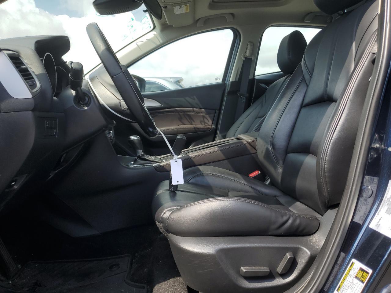 2018 MAZDA 3