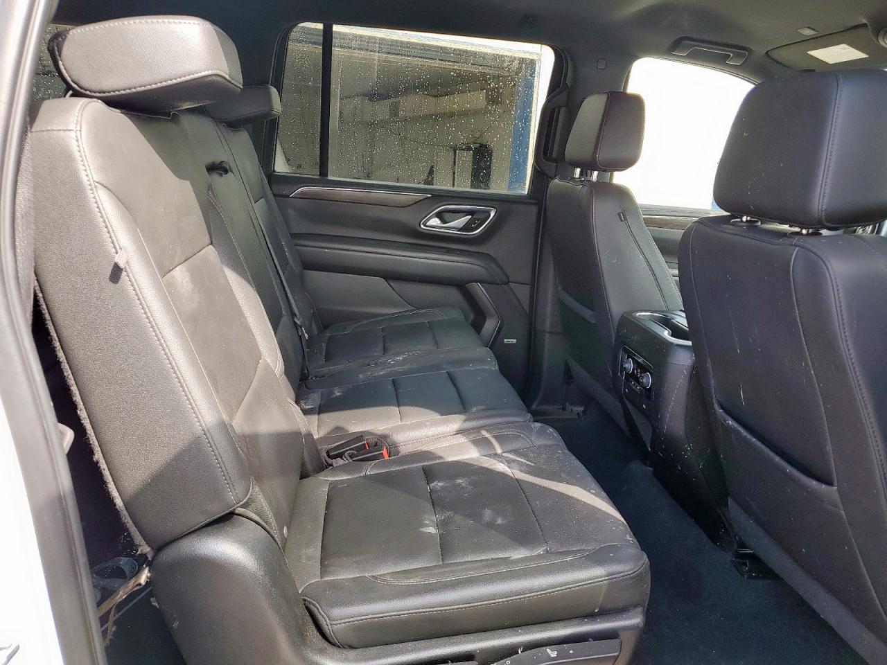 2022 CHEVROLET Suburban