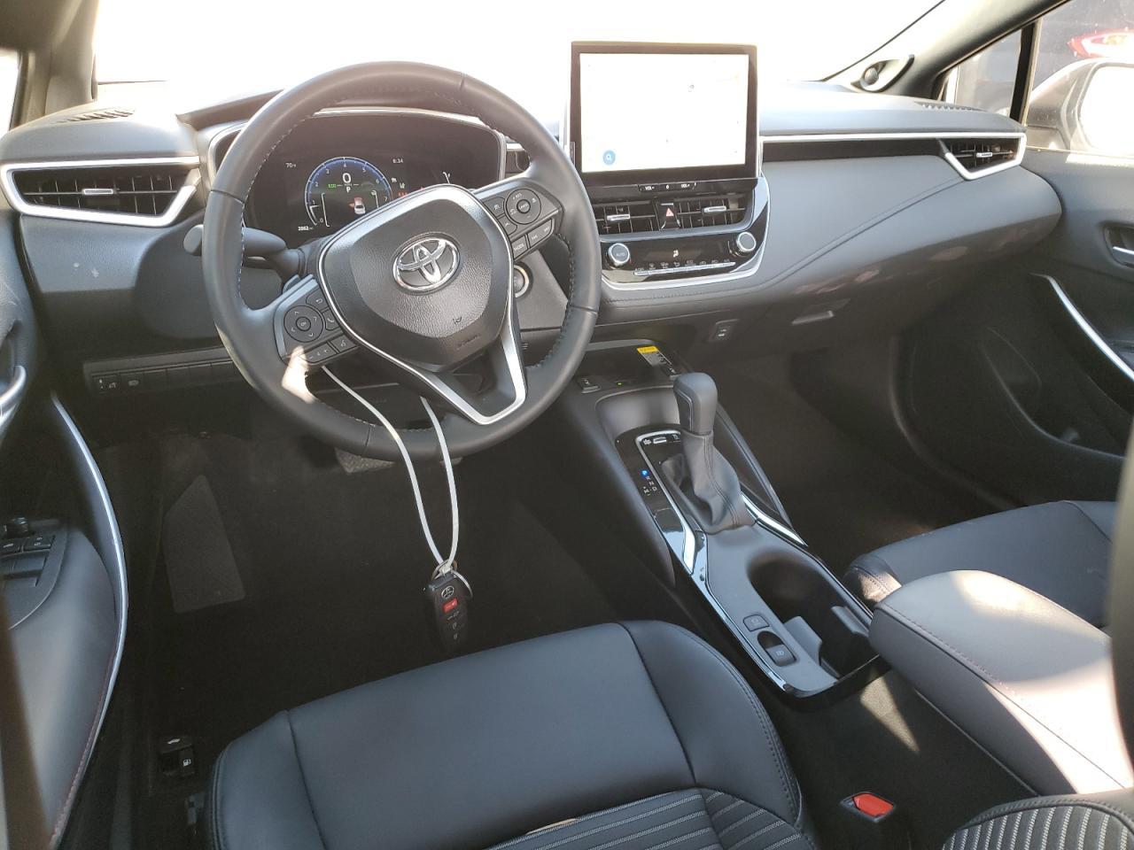 2025 TOYOTA COROLLA