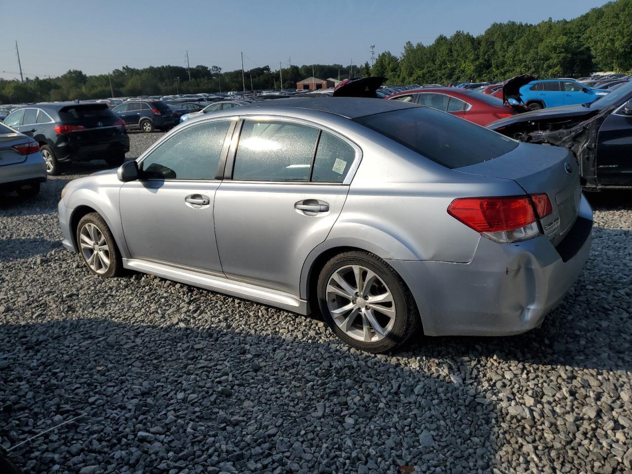 2013 SUBARU Legacy