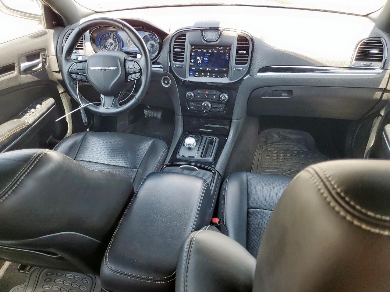 2022 CHRYSLER 300