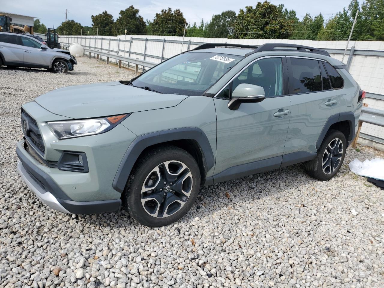 2019 TOYOTA RAV4