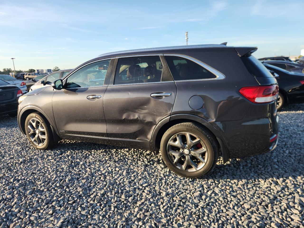 2017 KIA SORENTO