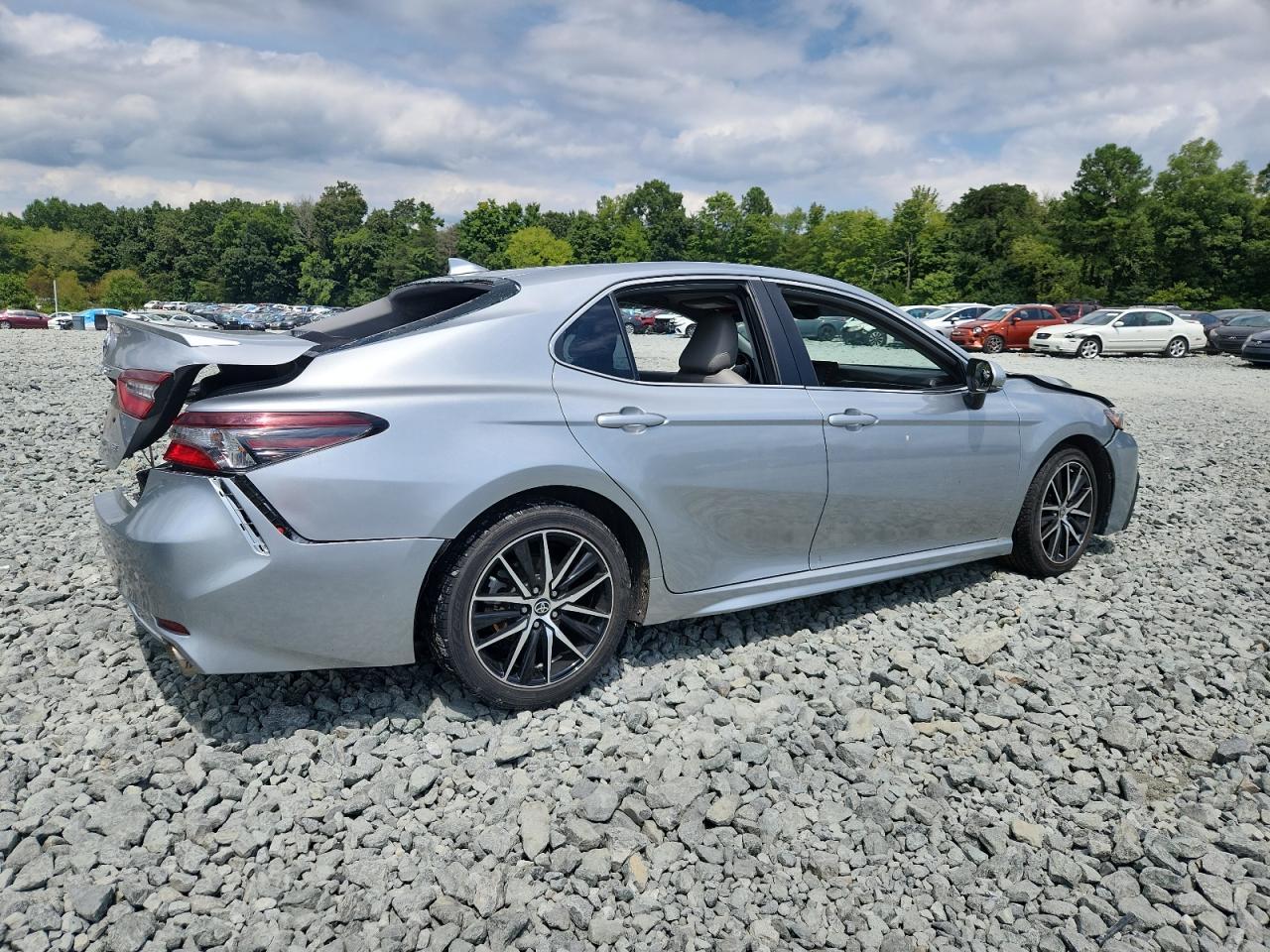 2022 TOYOTA CAMRY