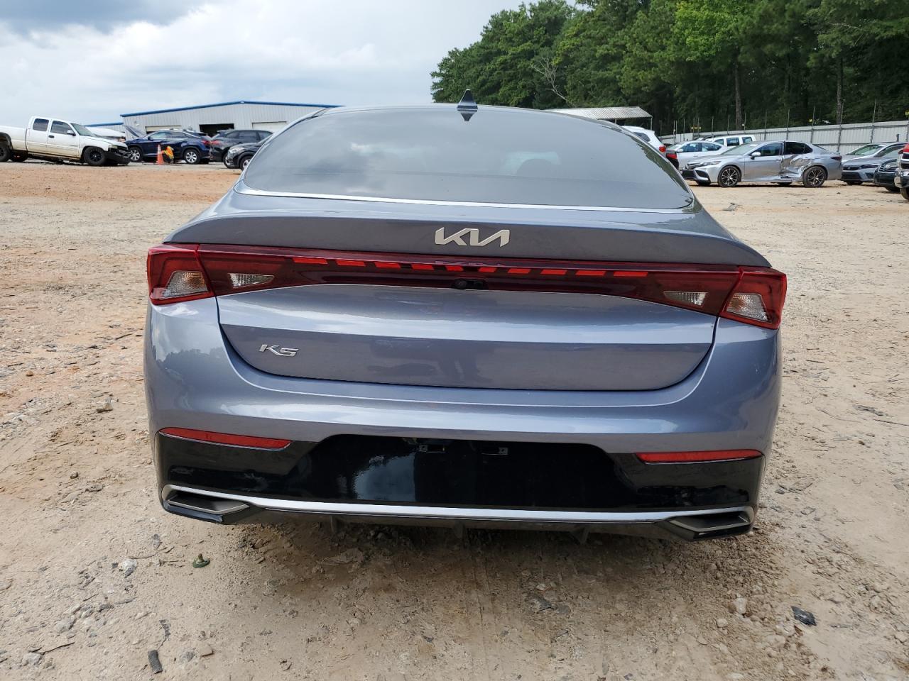 2022 KIA K5