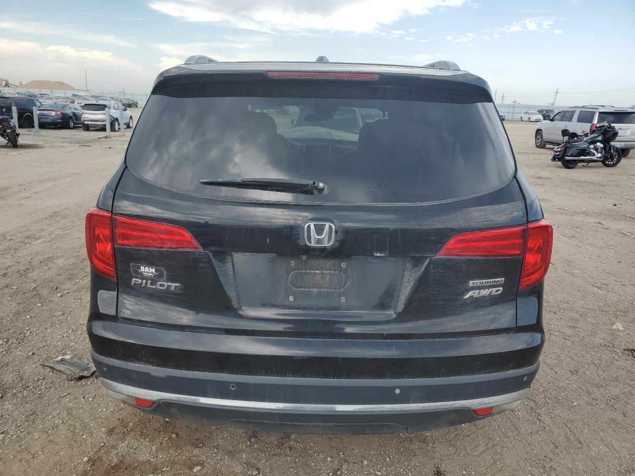 2017 HONDA PILOT