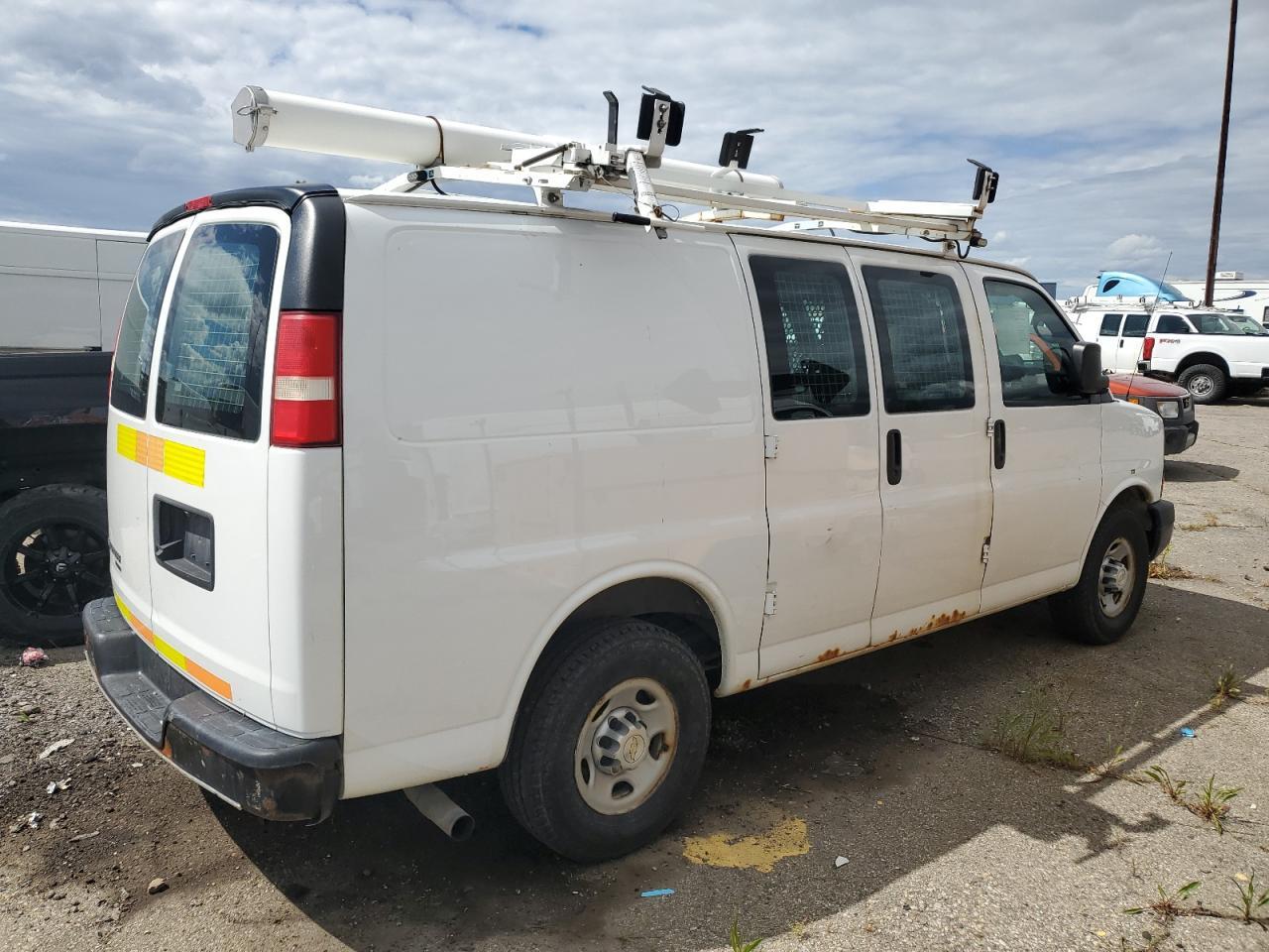 2013 CHEVROLET EXPRESS 2500