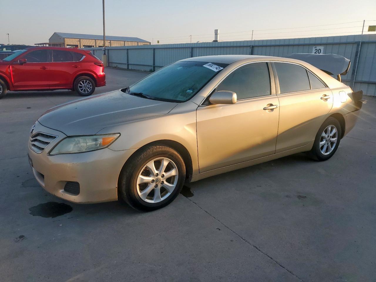 2011 TOYOTA CAMRY