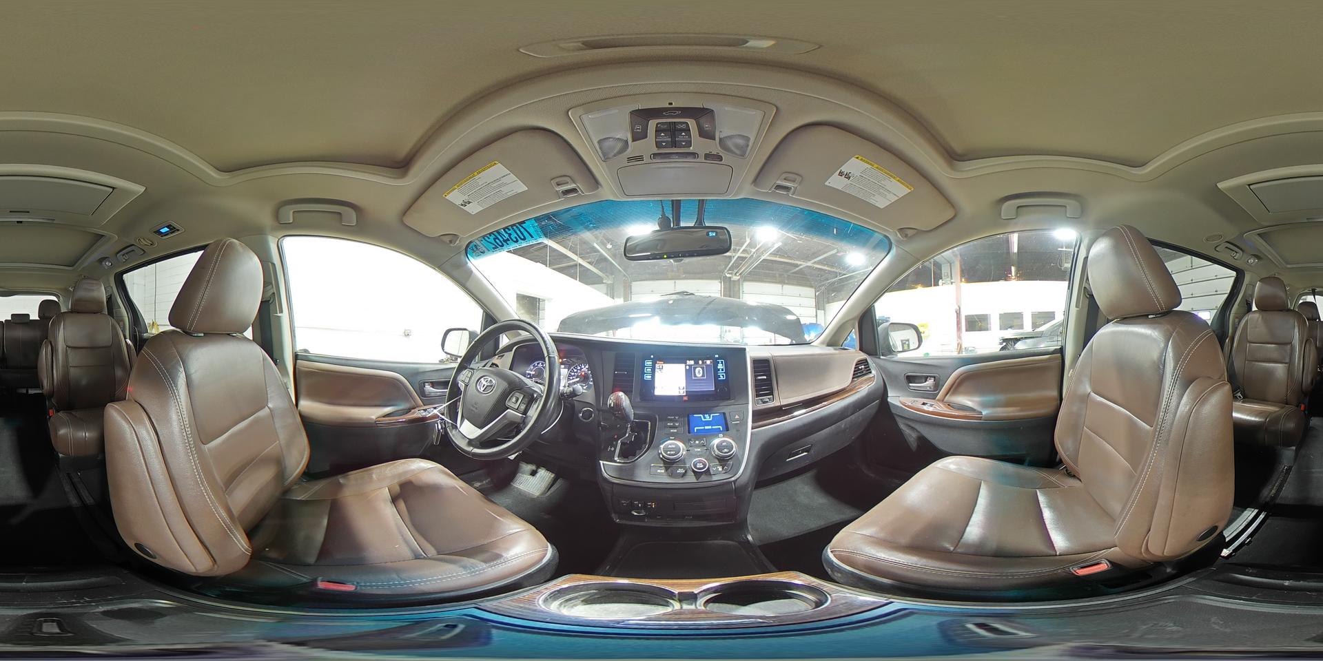 2015 TOYOTA SIENNA