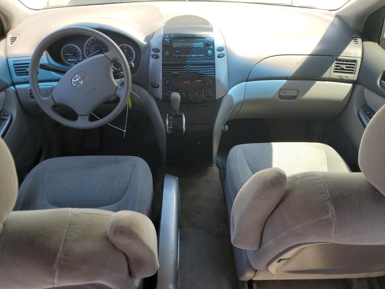 2007 TOYOTA SIENNA