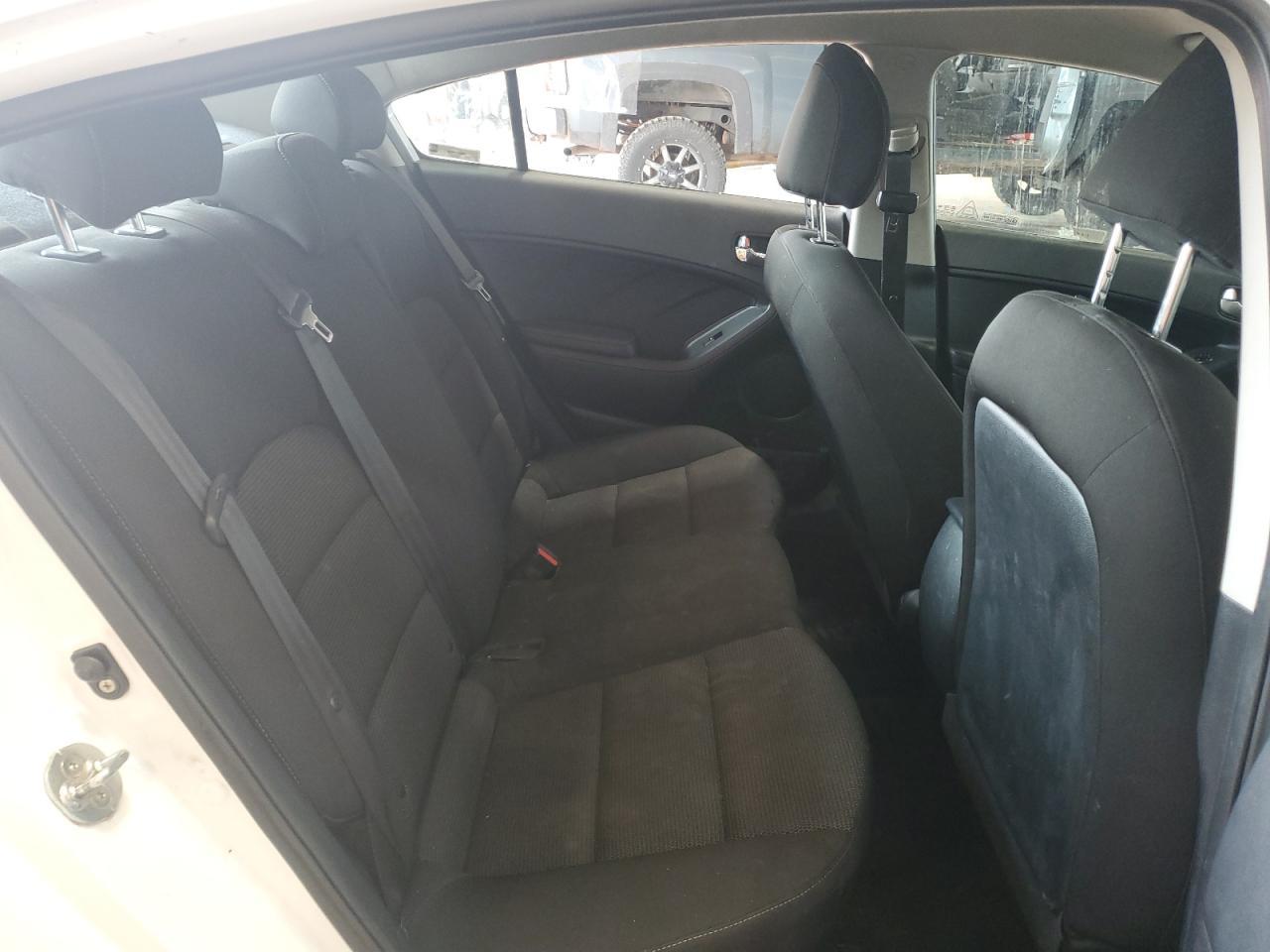 2017 KIA FORTE