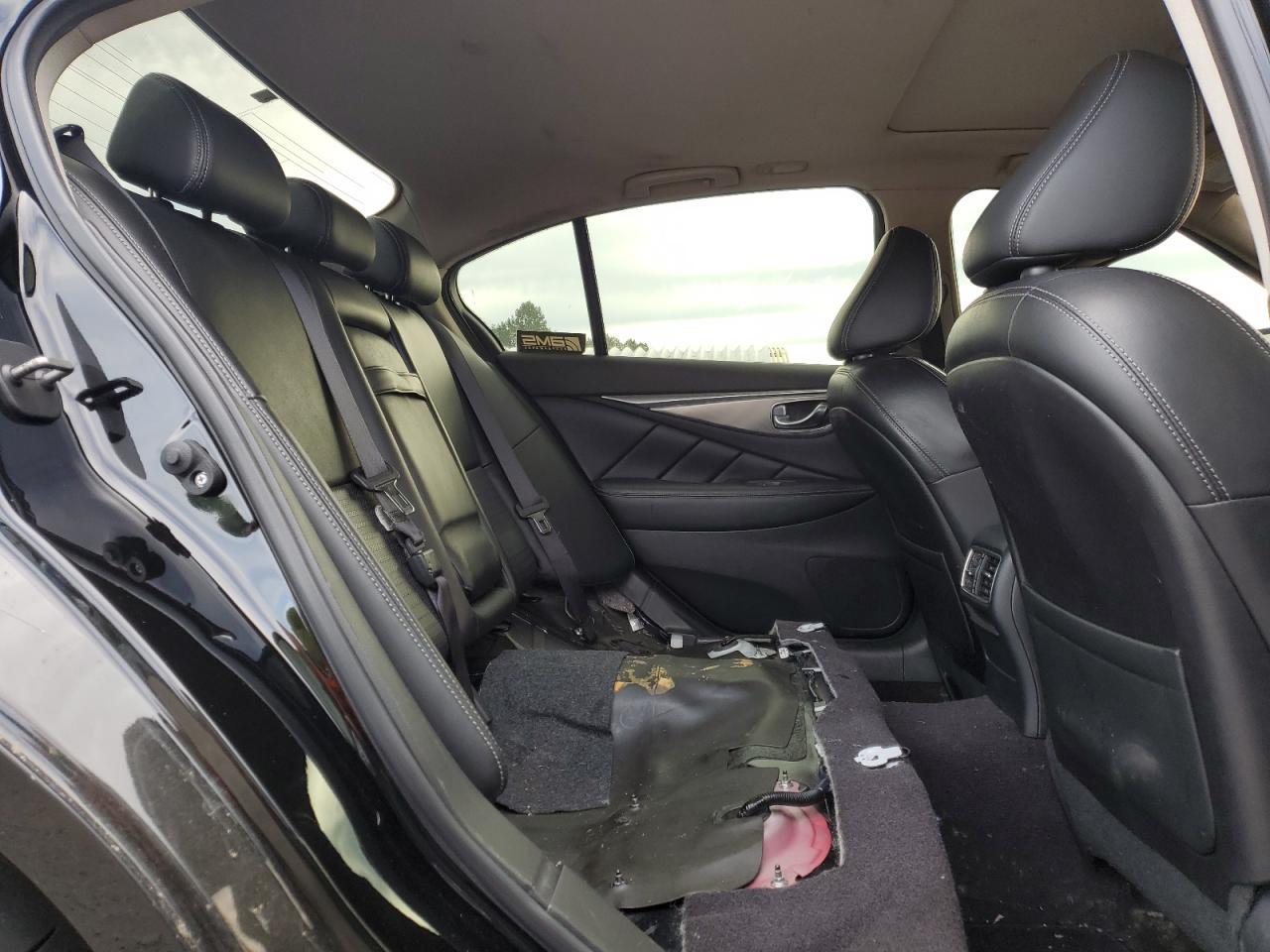 2016 INFINITI Q50