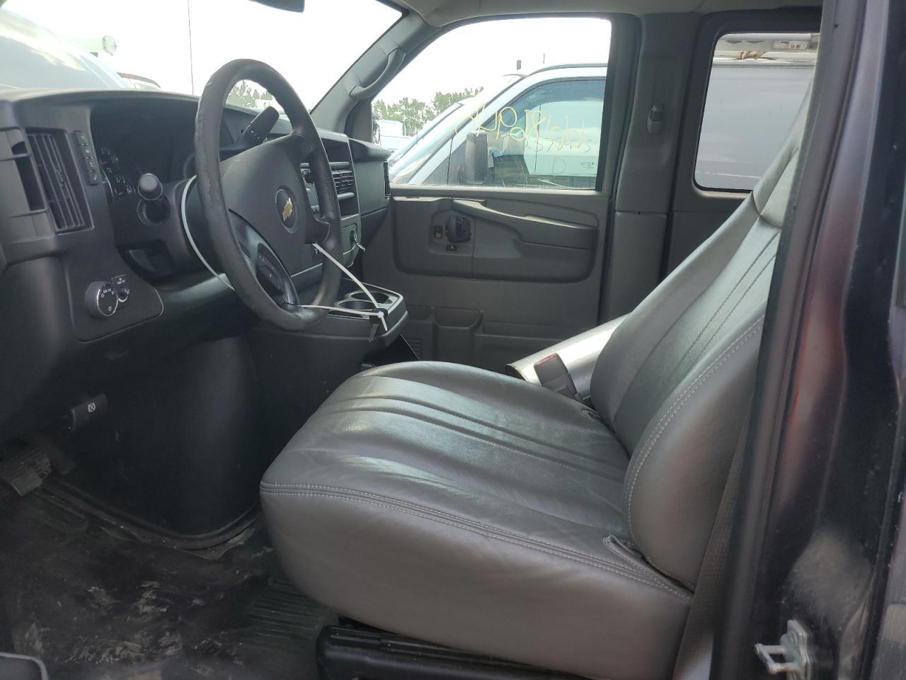 2014 CHEVROLET Express 3500