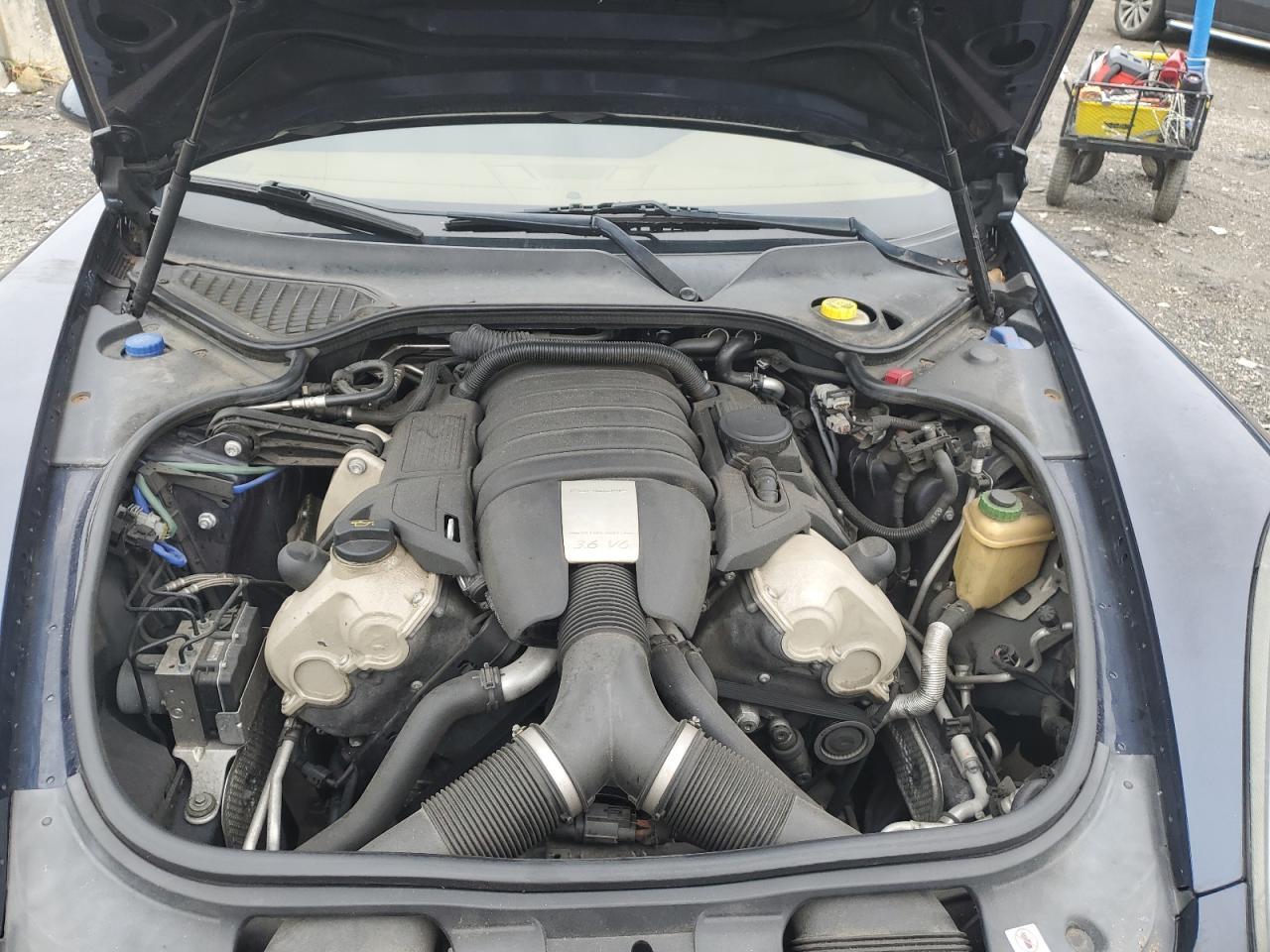 2011 PORSCHE Panamera