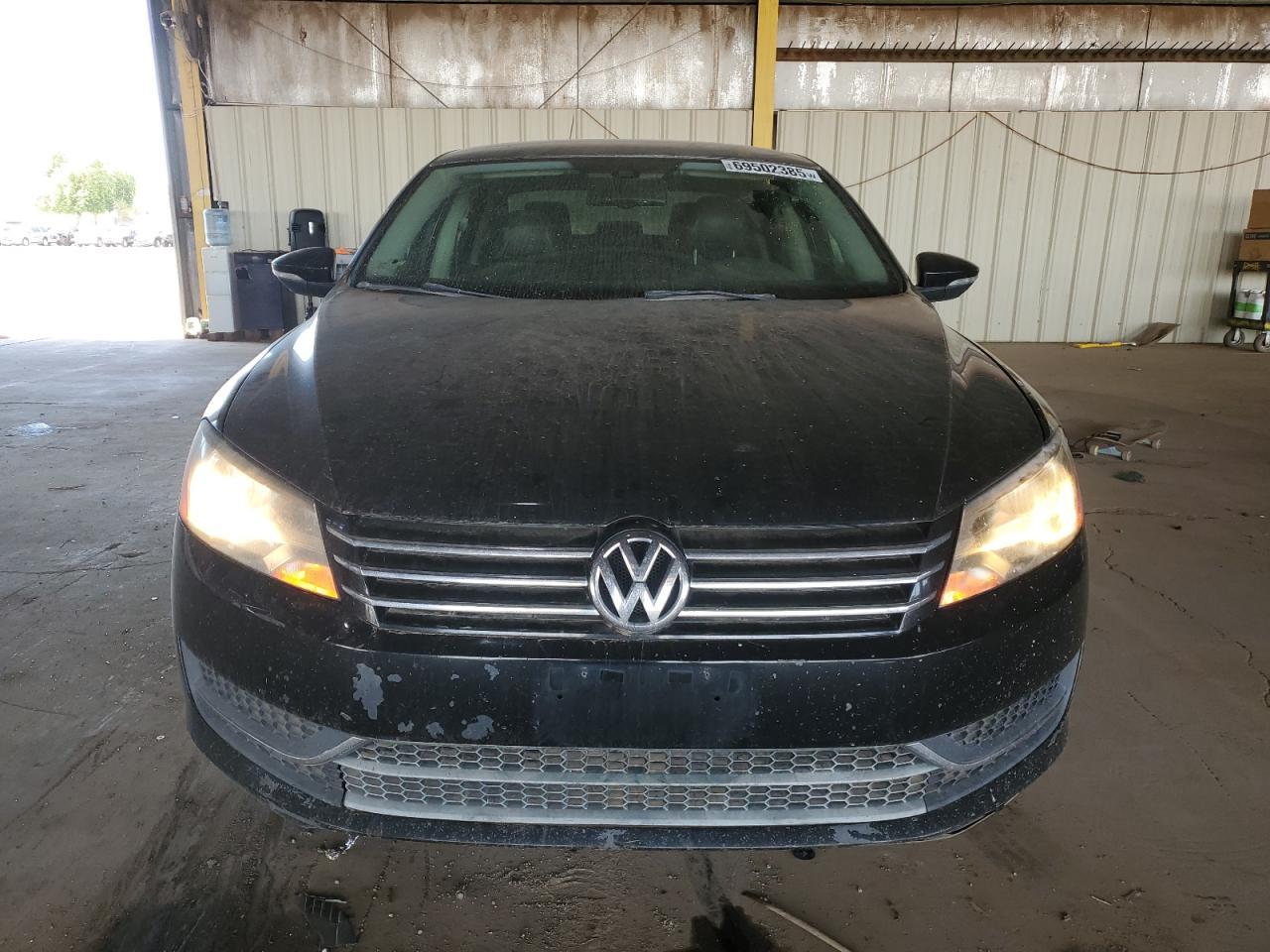 2012 VOLKSWAGEN Passat