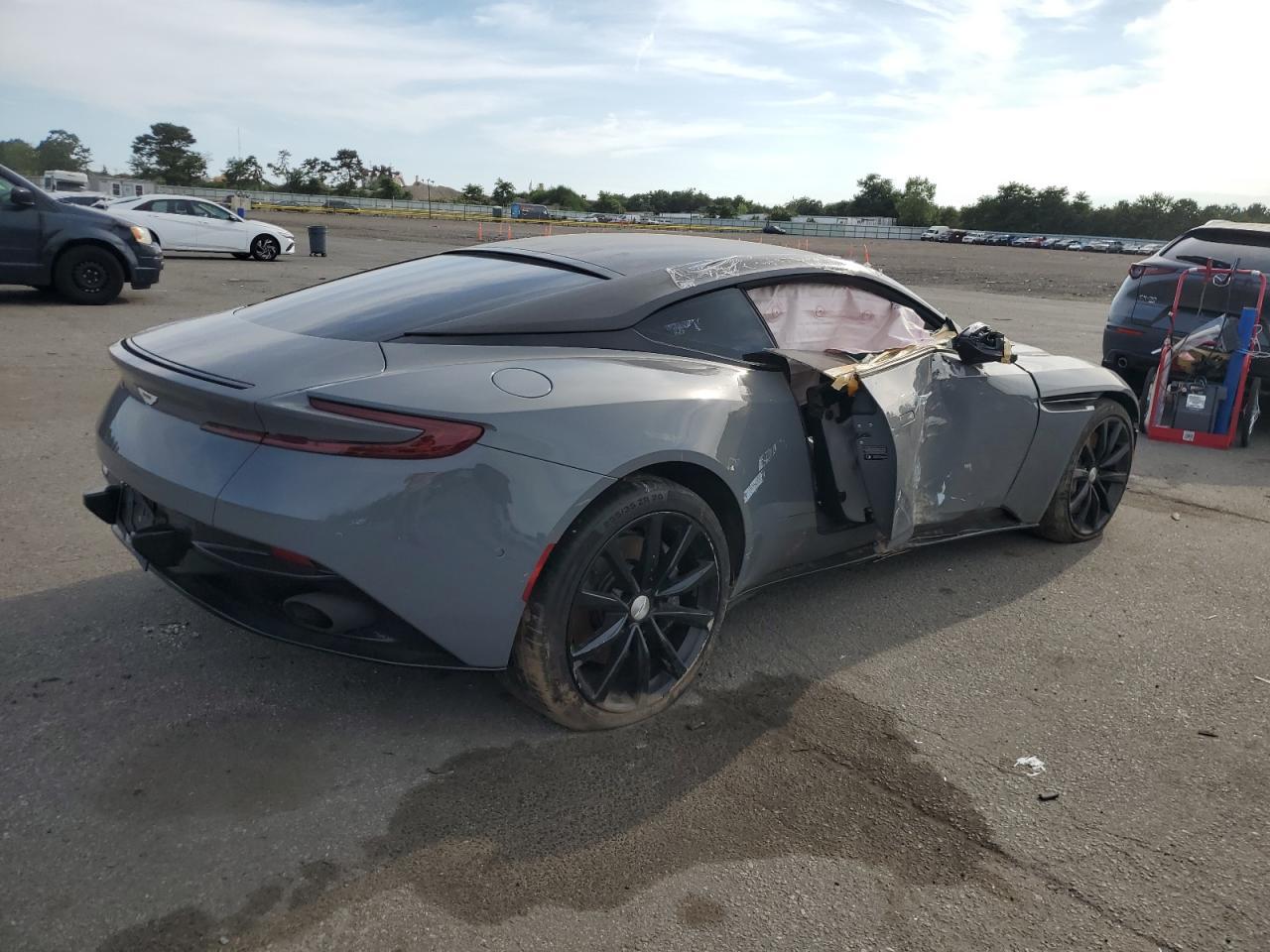 2018 Aston Martin DB11