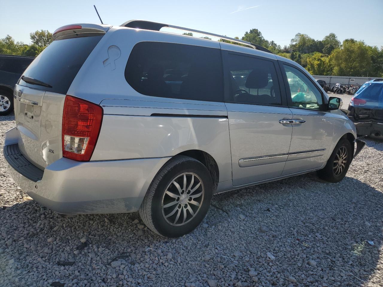 2012 KIA SEDONA