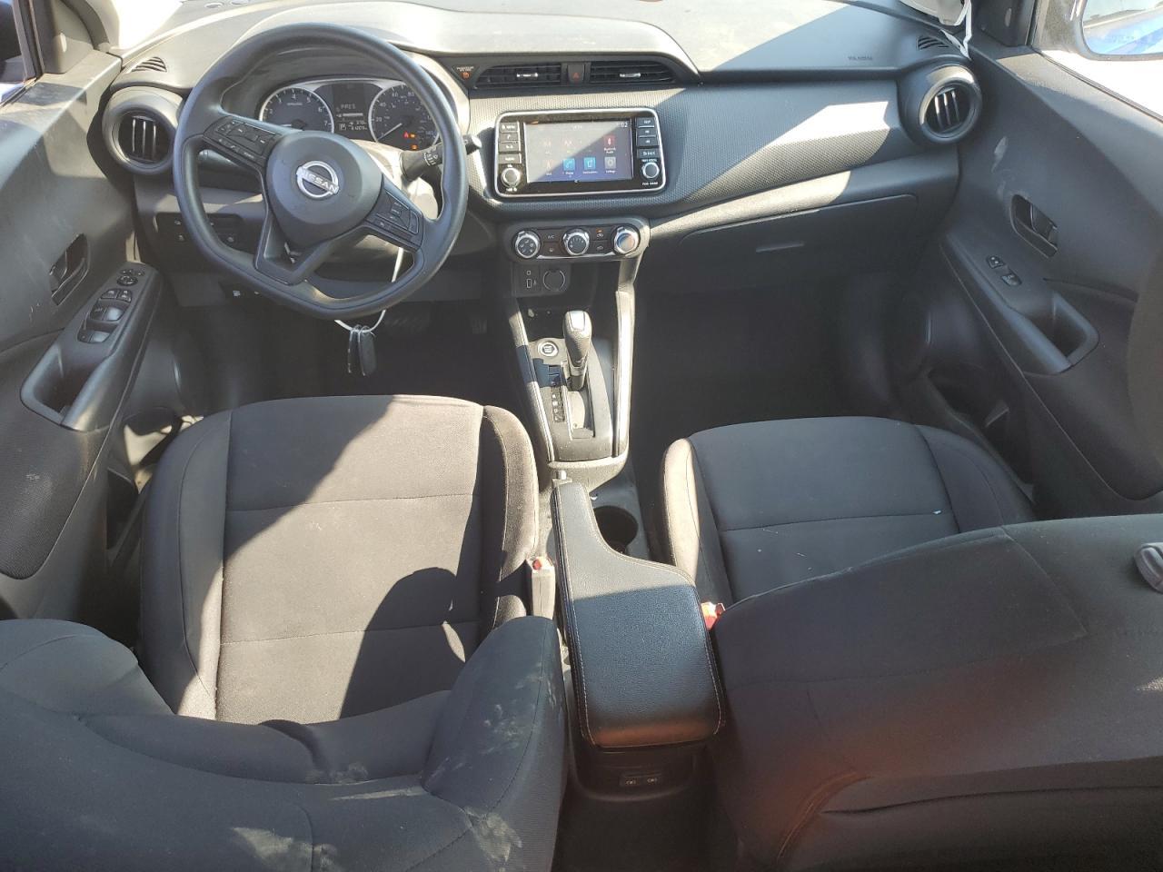 2023 NISSAN KICKS
