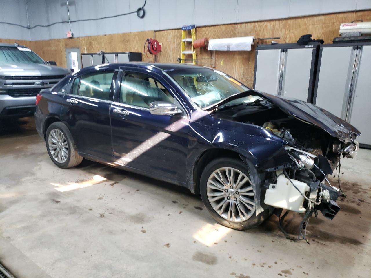 2012 CHRYSLER 200