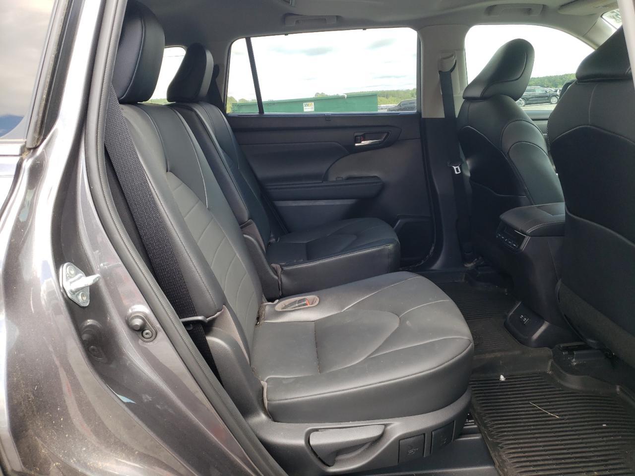 2021 TOYOTA HIGHLANDER