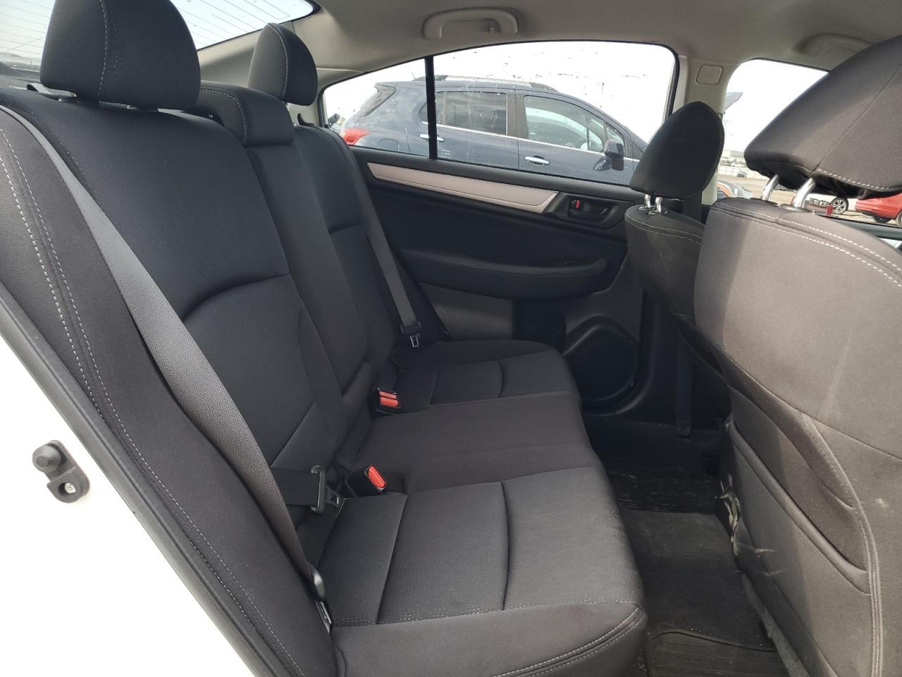 2017 SUBARU Legacy
