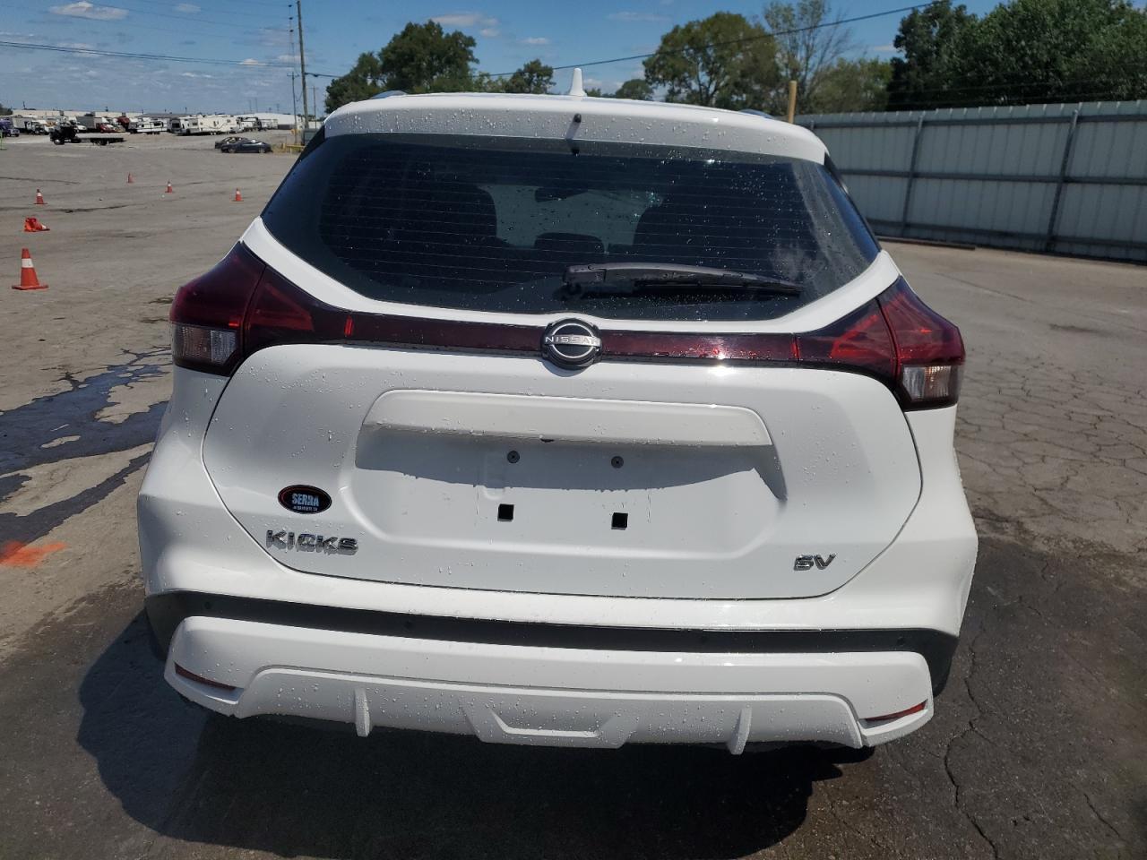 2023 NISSAN KICKS