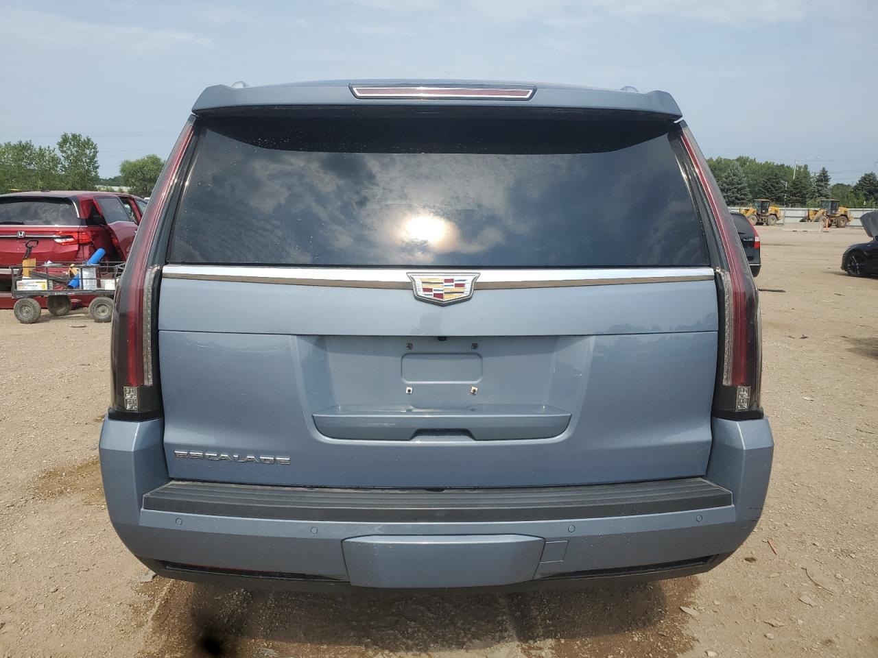 2016 CADILLAC ESCALADE