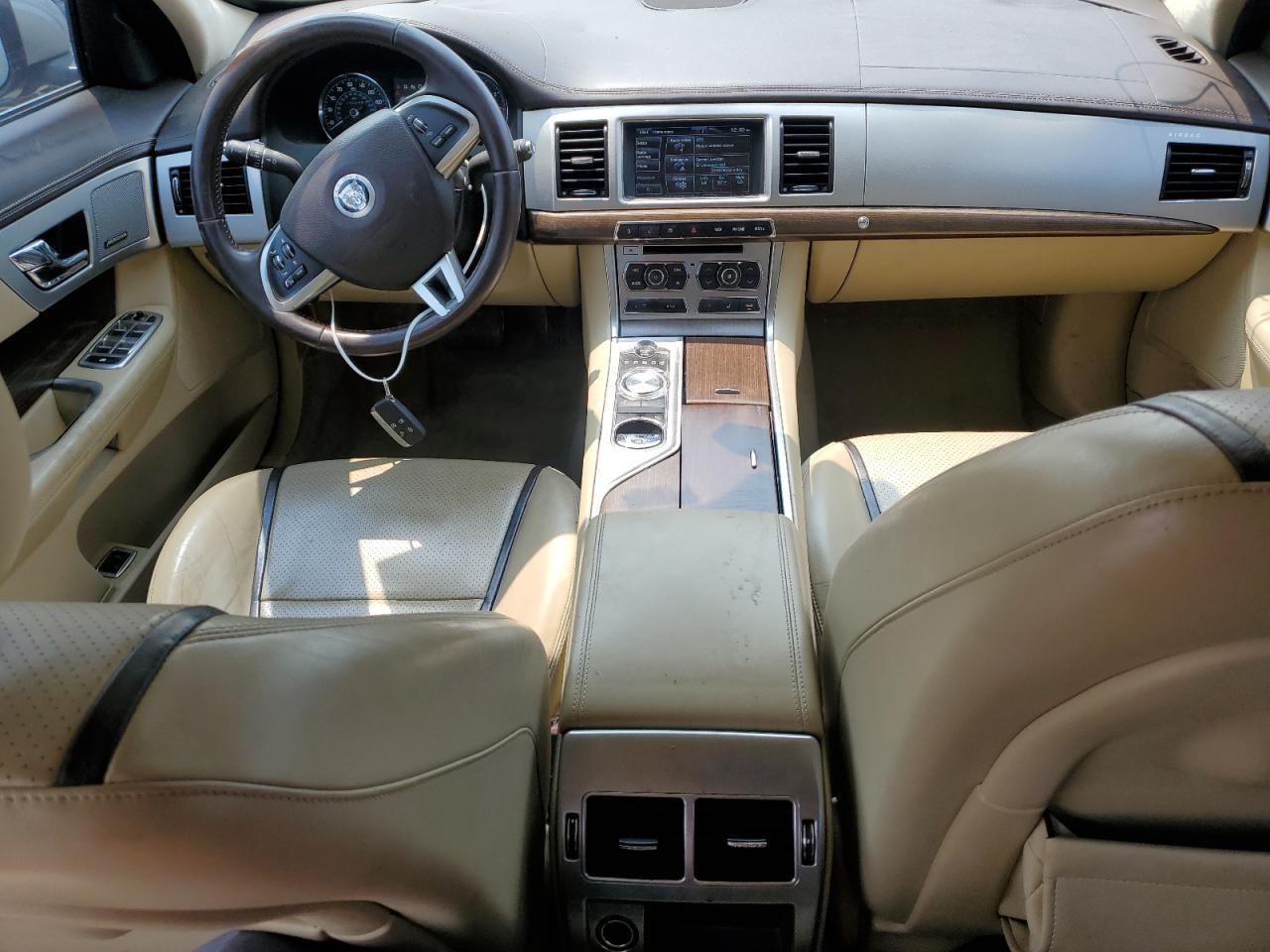 2013 JAGUAR XF