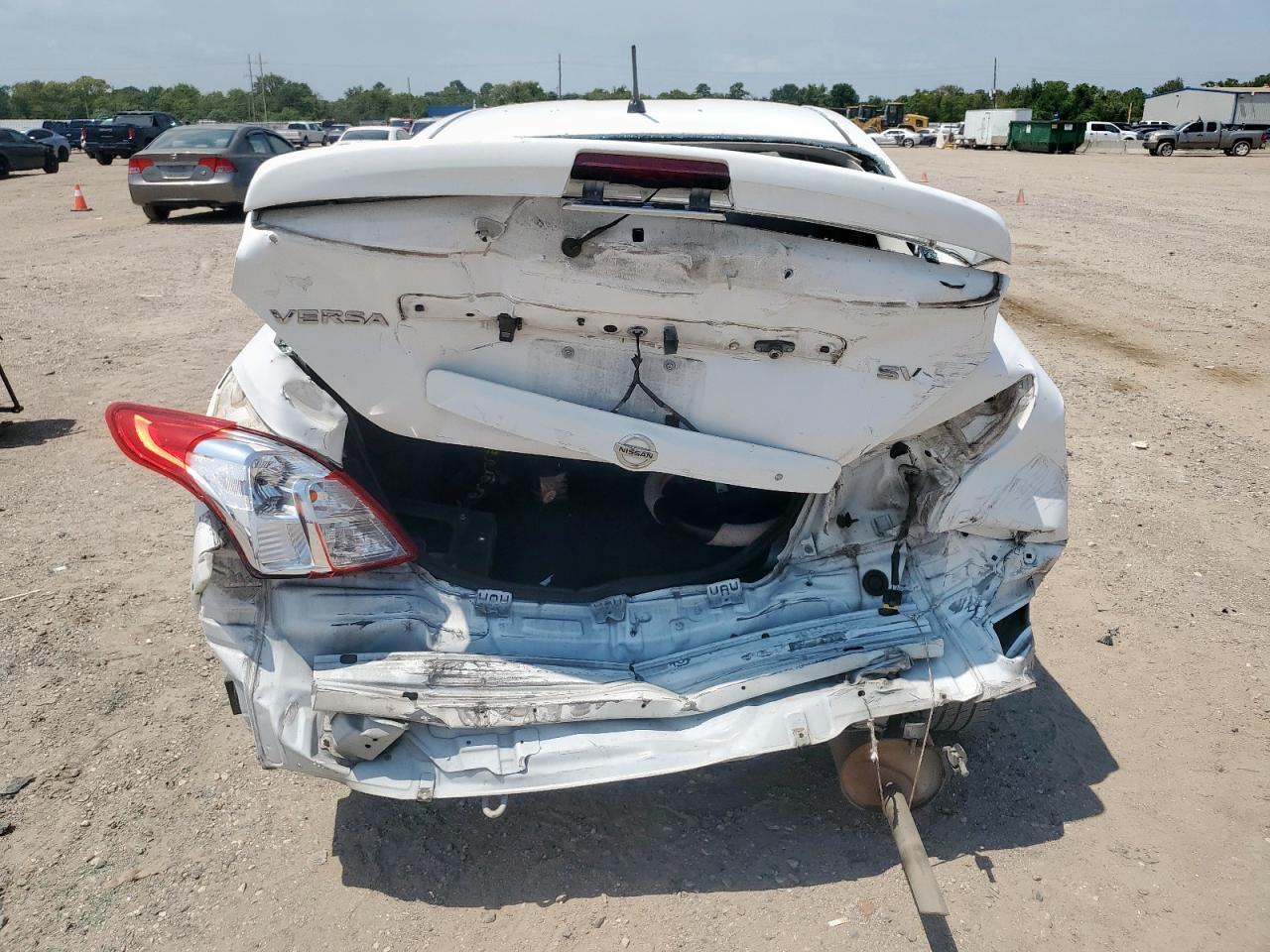 2019 NISSAN VERSA
