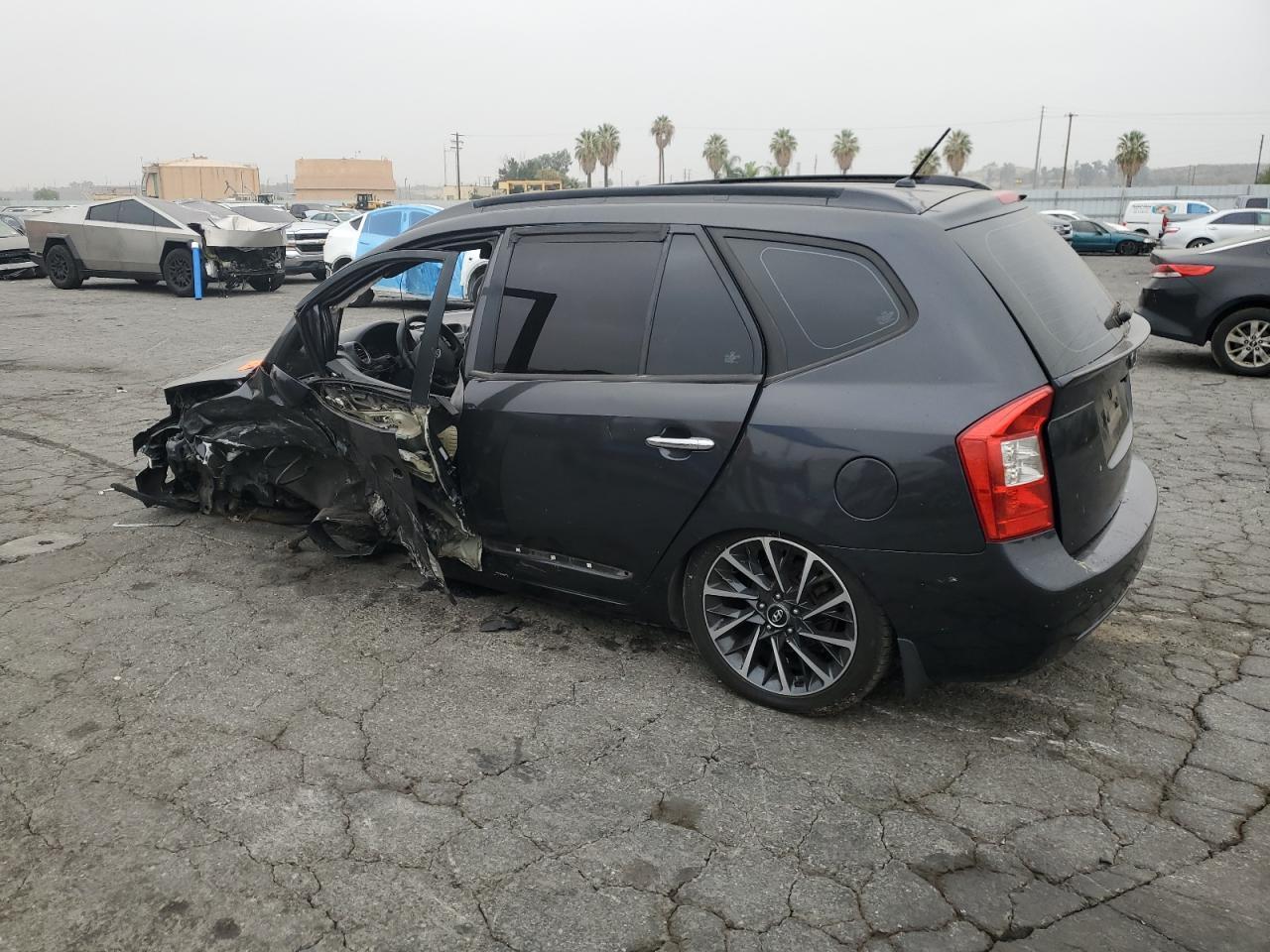 2007 KIA RONDO