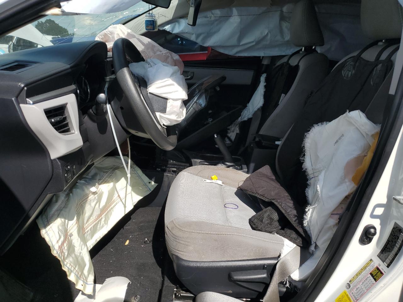 2016 TOYOTA COROLLA