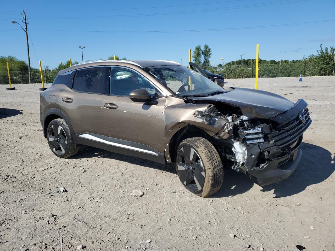2025 NISSAN KICKS
