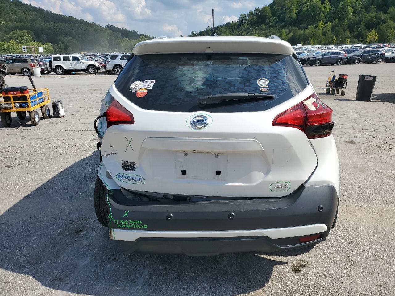 2020 NISSAN KICKS