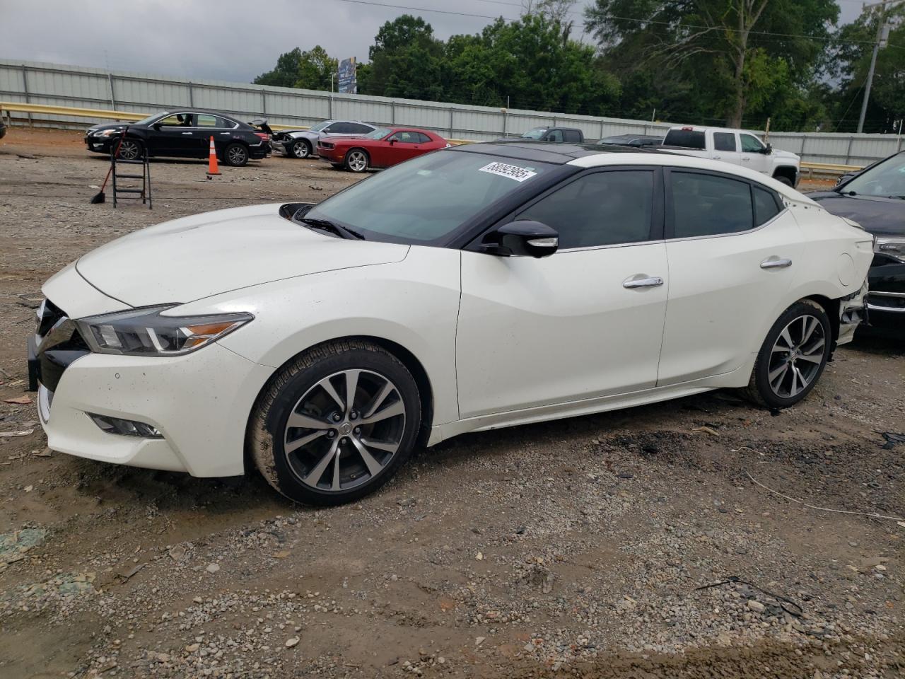 2017 NISSAN Maxima
