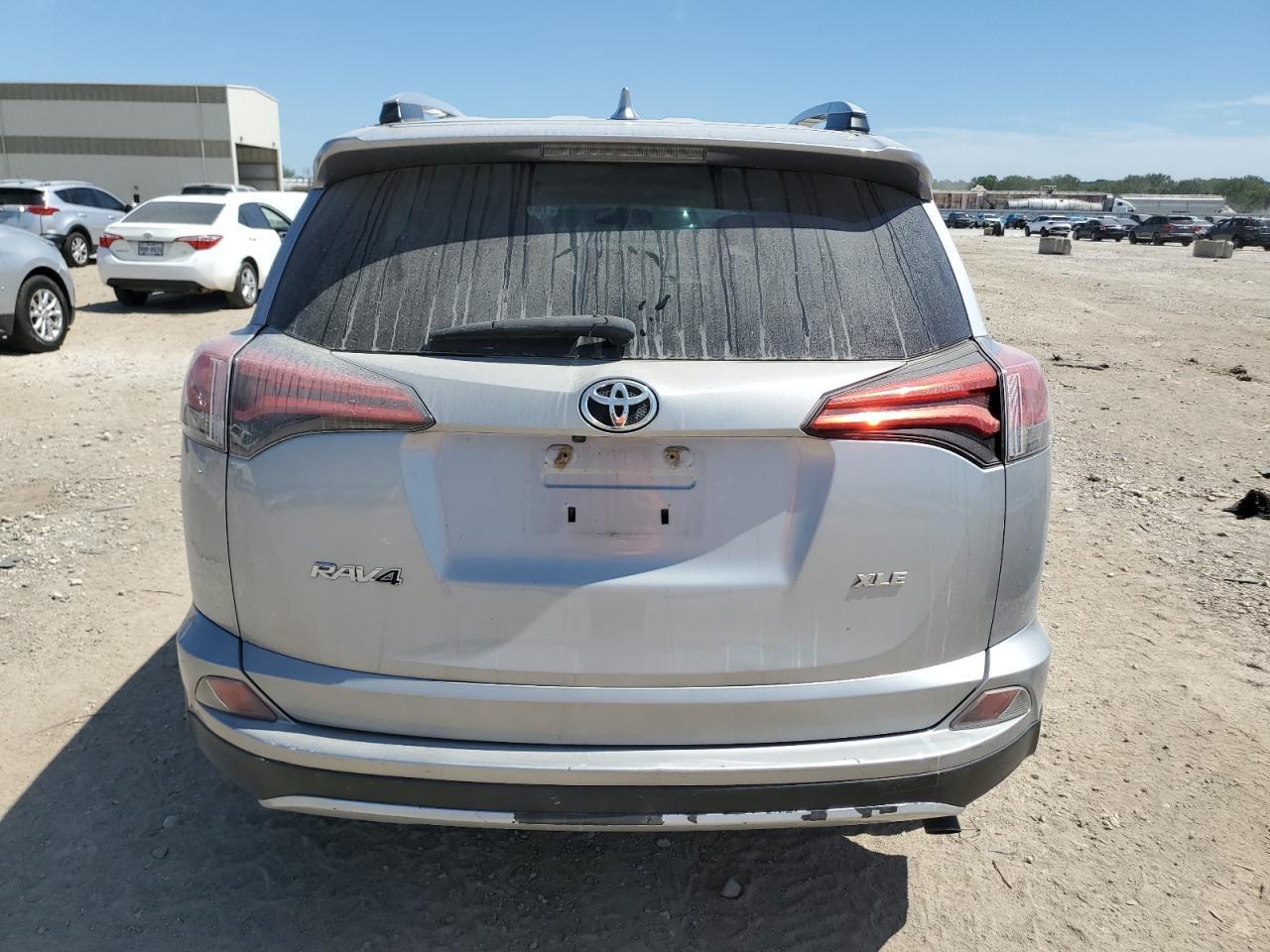 2016 TOYOTA RAV4