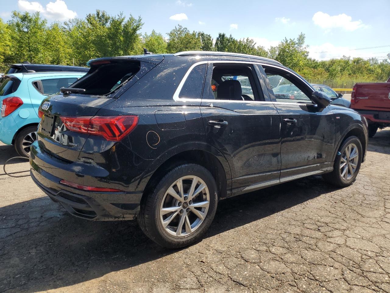 2023 AUDI Q3