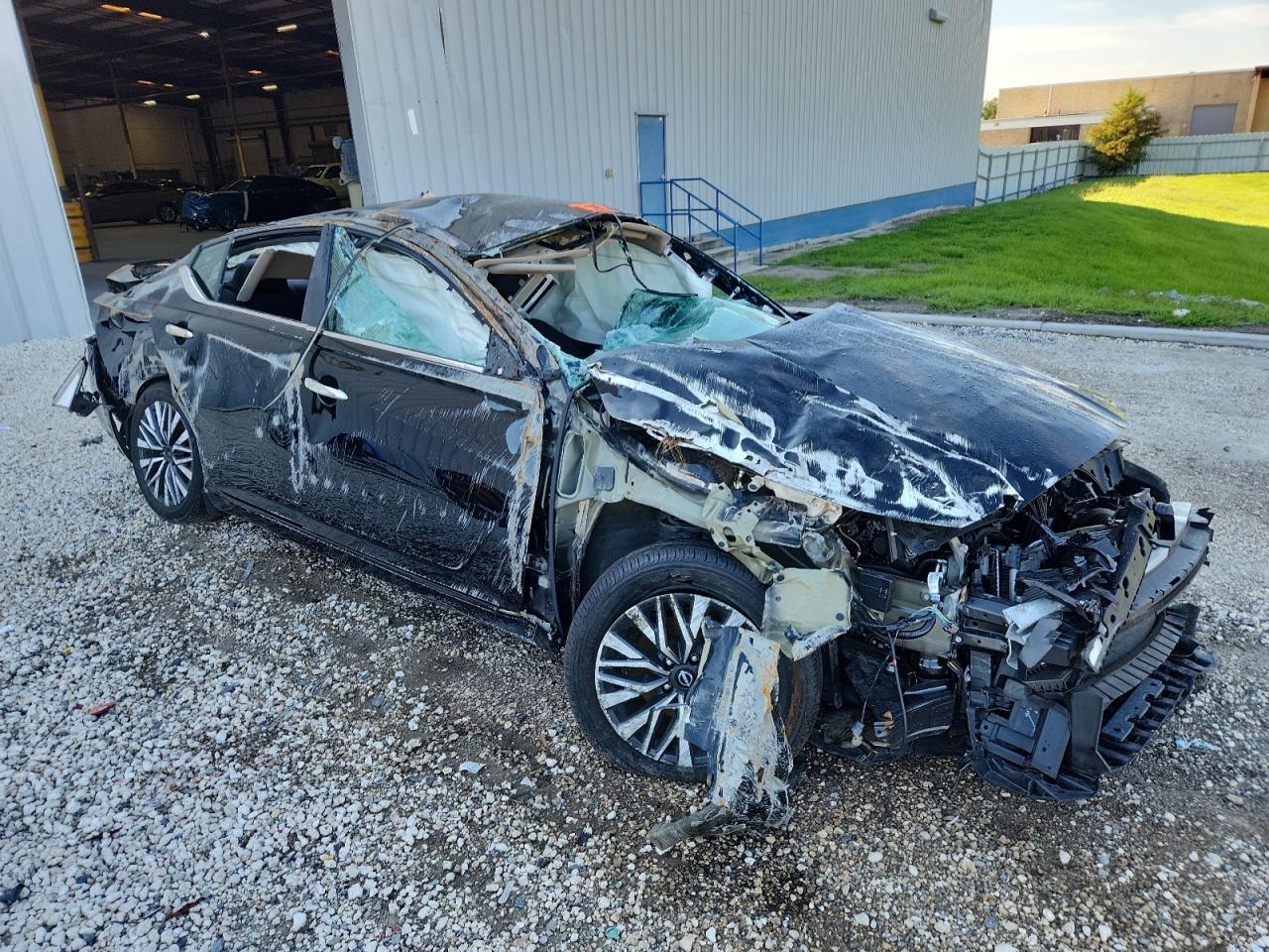 2024 NISSAN ALTIMA