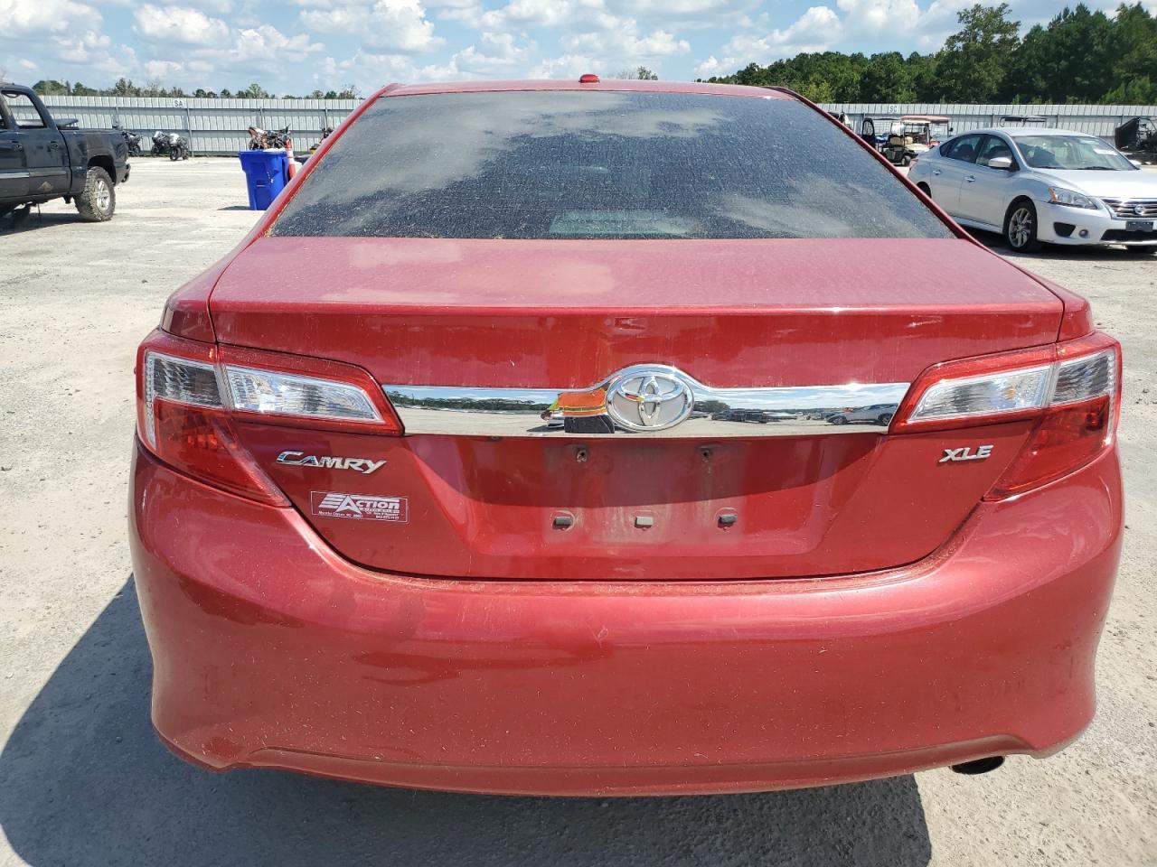 2014 TOYOTA CAMRY