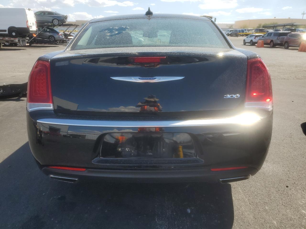 2020 CHRYSLER 300