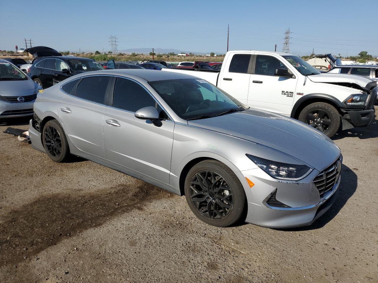 2023 HYUNDAI SONATA
