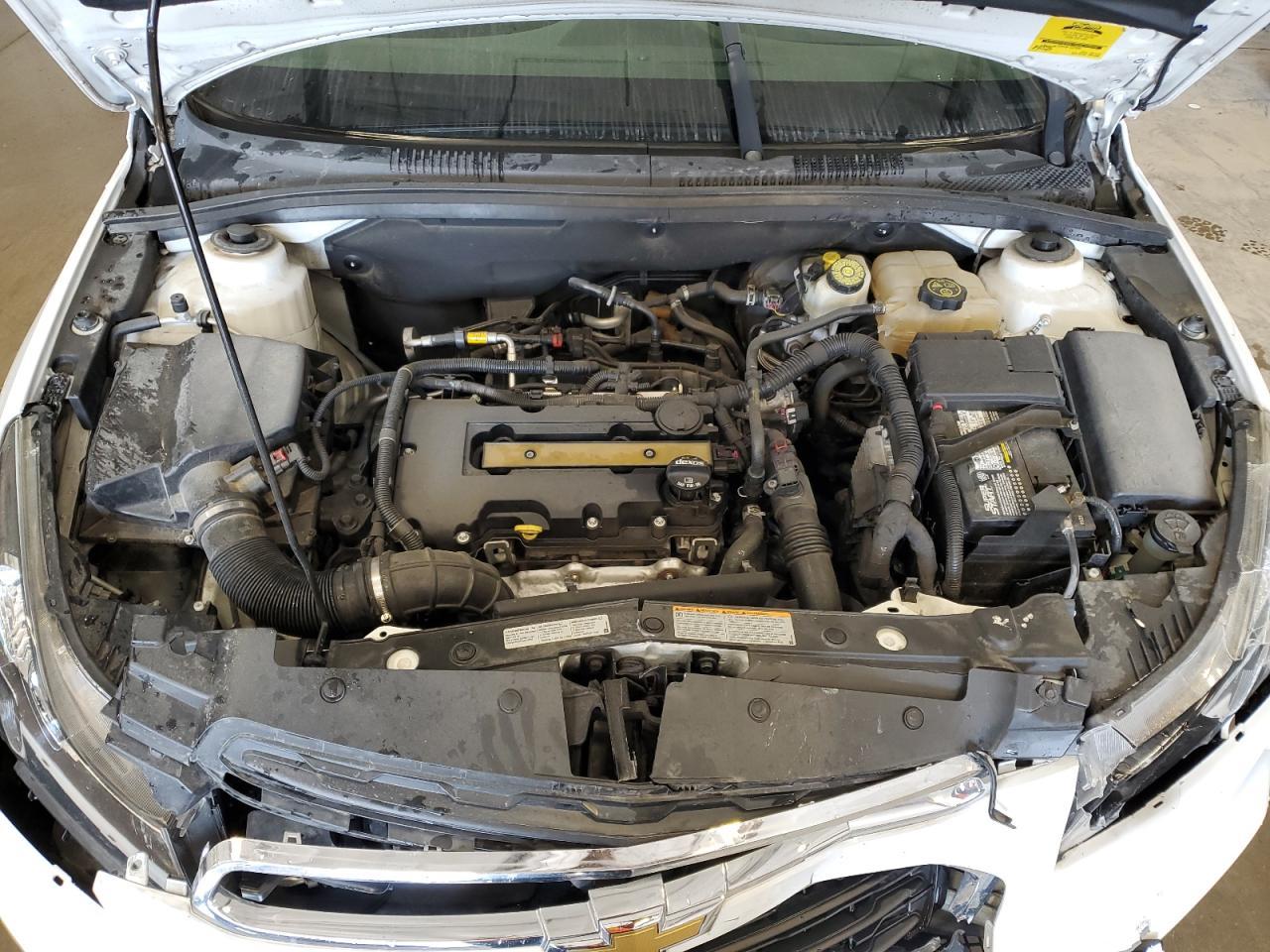 2015 CHEVROLET CRUZE