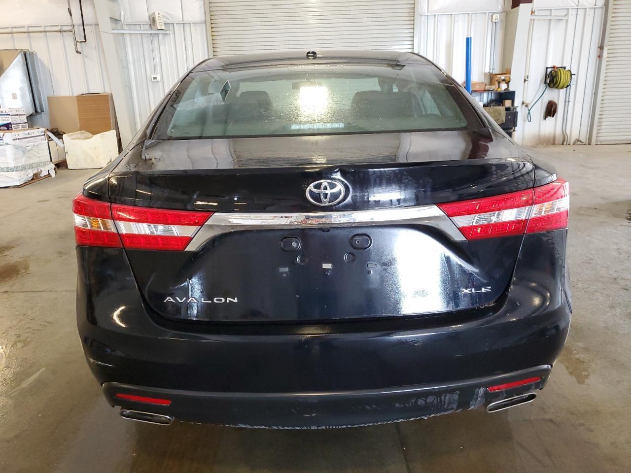2015 TOYOTA Avalon