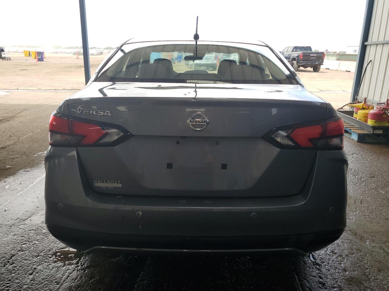 2021 NISSAN VERSA