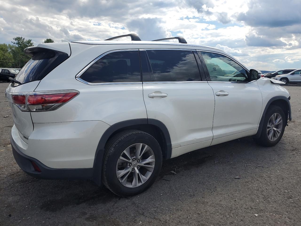2015 TOYOTA HIGHLANDER