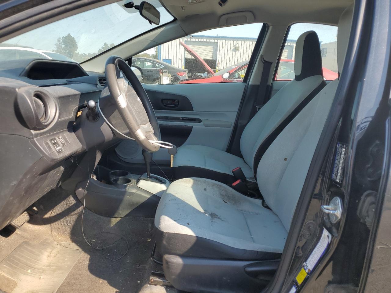 2014 TOYOTA Prius c