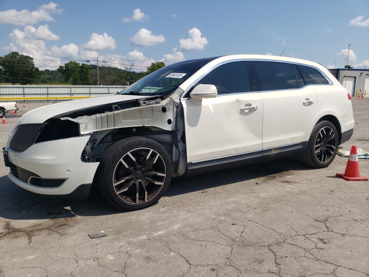 2013 LINCOLN MKT